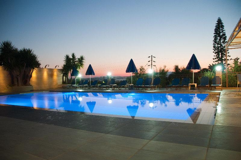 Varouxakis Hotel Platanés Exterior foto